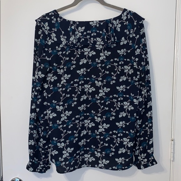 LOFT floral ruffled blouse - Picture 2 of 7